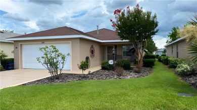 Enjoy this charming Atwell model in On Top of the World. This on On Top of the World Golf Course in Florida - for sale on GolfHomes.com, golf home, golf lot