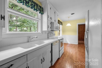 Welcome to 921 Confederate Avenue, a charming brick ranch on Country Club of Salisbury in North Carolina - for sale on GolfHomes.com, golf home, golf lot