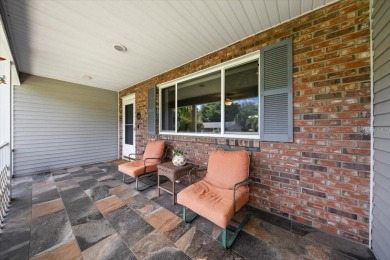 Come join the active 55+ community of Oak Run! This beautifully on Royal Oaks Golf Club in Florida - for sale on GolfHomes.com, golf home, golf lot