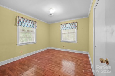 Welcome to 921 Confederate Avenue, a charming brick ranch on Country Club of Salisbury in North Carolina - for sale on GolfHomes.com, golf home, golf lot