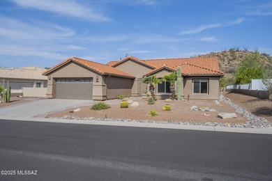 Stylish Montana model blends comfort & charm in Saddlebrooke's on Saddlebrooke Golf Course in Arizona - for sale on GolfHomes.com, golf home, golf lot