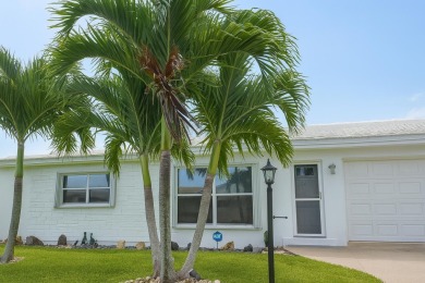 CHARMING 55+ COMMUNITY, PRICED TO SELL!!! HOME IN GREAT on Leisureville Community Golf Course in Florida - for sale on GolfHomes.com, golf home, golf lot