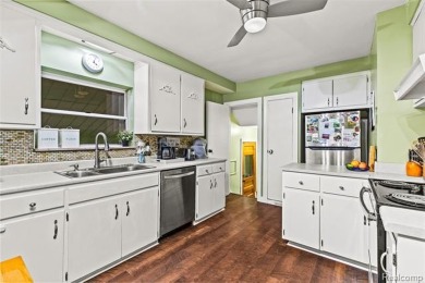 **OPEN HOUSE SUNDAY 6/8, 1-3PM** You won't want to miss your on Plum Hollow Country Club in Michigan - for sale on GolfHomes.com, golf home, golf lot