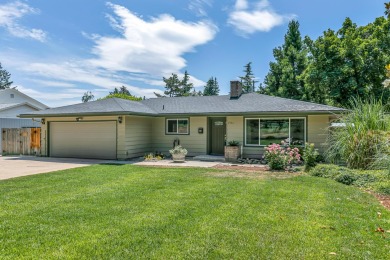 Updated Old East Medford with a huge yard, finished shop, and on Rogue Valley Country Club in Oregon - for sale on GolfHomes.com, golf home, golf lot