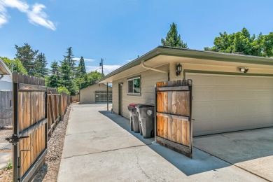 Updated Old East Medford with a huge yard, finished shop, and on Rogue Valley Country Club in Oregon - for sale on GolfHomes.com, golf home, golf lot