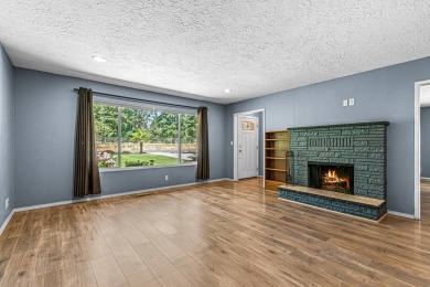 Updated Old East Medford with a huge yard, finished shop, and on Rogue Valley Country Club in Oregon - for sale on GolfHomes.com, golf home, golf lot