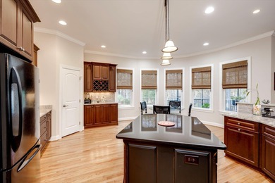 MOUNT VINTAGE'S BEST KEPT SECRET ... 1030 LONGSTREET PLACE !! on Mount Vintage Plantation and Golf Club  in South Carolina - for sale on GolfHomes.com, golf home, golf lot