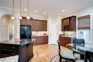 MOUNT VINTAGE'S BEST KEPT SECRET ... 1030 LONGSTREET PLACE !! on Mount Vintage Plantation and Golf Club  in South Carolina - for sale on GolfHomes.com, golf home, golf lot