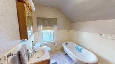 Welcome to 934 W Cedar St in Cherokee, IA!! This spacious home on Cherokee Golf and Country Club in Iowa - for sale on GolfHomes.com, golf home, golf lot