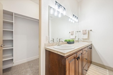 Welcome to easy living in St. George! This charming 2-bedroom on Sunbrook Golf Course in Utah - for sale on GolfHomes.com, golf home, golf lot