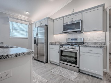 Escape to the vibrant community of The Villages, where golf on Pennbrooke Fairways in Florida - for sale on GolfHomes.com, golf home, golf lot