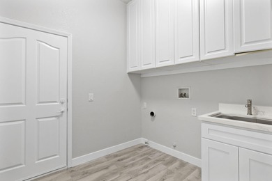 UP TO $15,000 TOWARDS BUYERS CLOSING COST. Newly remodeled on Heritage Palms Golf Club in California - for sale on GolfHomes.com, golf home, golf lot