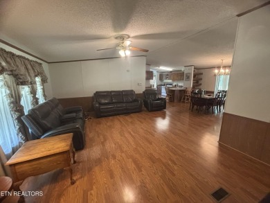 Just over an acre in Lake Tansi!! This large split floor plan on Lake Tansi Village Country Club in Tennessee - for sale on GolfHomes.com, golf home, golf lot
