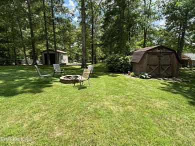 Adorable 3 Bedroom 2 Bath home on double lots with fenced back on Lake Tansi Village Country Club in Tennessee - for sale on GolfHomes.com, golf home, golf lot