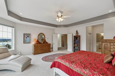 EXPANSIVE CONDO LIVING OVERLOOKING BROWN DEER GOLF COURSE AND on Brown Deer Golf Club in Iowa - for sale on GolfHomes.com, golf home, golf lot