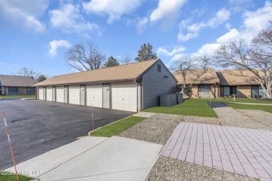 Charming 2-bedroom, 2-bath ranch-style home in sought-after on Shadow Lake Village in New Jersey - for sale on GolfHomes.com, golf home, golf lot