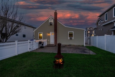 Stunning 3-bedroom, 2-bath Cape located in a prime location at on Bergen Point Golf Course in New York - for sale on GolfHomes.com, golf home, golf lot