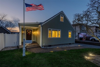 Stunning 3-bedroom, 2-bath Cape located in a prime location at on Bergen Point Golf Course in New York - for sale on GolfHomes.com, golf home, golf lot