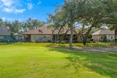 Welcome to 104 Peachtree Dr, a beautifully maintained single on Rockport Country Club in Texas - for sale on GolfHomes.com, golf home, golf lot