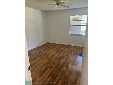 Clean canvas, a Handy Man special and ready for you to make it on Kings Point Golf -Flanders Way in Florida - for sale on GolfHomes.com, golf home, golf lot
