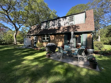 Come fall in love with this absolutely bright and cheery home! on Hyannis Golf Club in Massachusetts - for sale on GolfHomes.com, golf home, golf lot