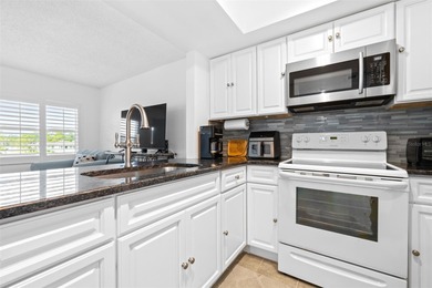 Turnkey, Updated, and Move-In Ready! This beautifully renovated on Tarpon Springs Golf Course in Florida - for sale on GolfHomes.com, golf home, golf lot