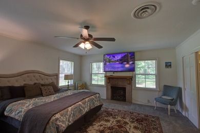 Luxurious brick home on the prestigious Texarkana Country Club on Texarkana Golf and Country Club in Arkansas - for sale on GolfHomes.com, golf home, golf lot