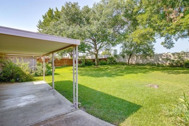 Charming Home in Ridglea Country Club Estates! Nestled in the on Ridglea Golf Course in Texas - for sale on GolfHomes.com, golf home, golf lot