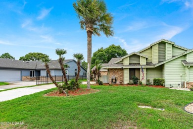 BRAND NEW ROOF!!! This 4 bedroom, 2 bath townhome is located in on The Club At Pelican Bay - North Course in Florida - for sale on GolfHomes.com, golf home, golf lot