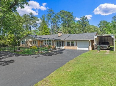 Welcome to your retreat at 437 Rayburn Blvd! This lovingly on Rayburn Country Club in Texas - for sale on GolfHomes.com, golf home, golf lot