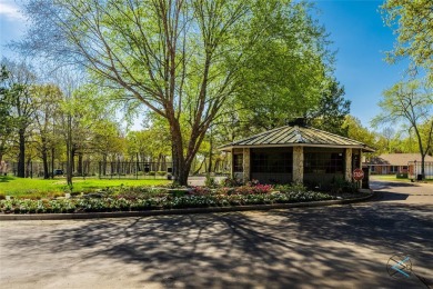 Welcome to The Pinnacle Club on Cedar Creek Lake! Such a on Pinnacle Golf and Boat Club in Texas - for sale on GolfHomes.com, golf home, golf lot