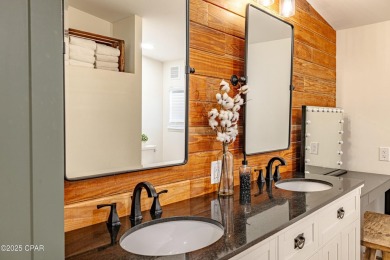 Don't miss this fantastic opportunity to own a spacious on Sharks Tooth Golf Club in Florida - for sale on GolfHomes.com, golf home, golf lot