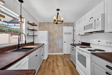 One or more photo(s) has been virtually staged. BEAUTIFULLY on El Diablo Executive Golf Course in Florida - for sale on GolfHomes.com, golf home, golf lot