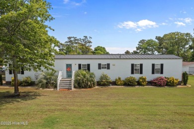 Welcome to this immaculately maintained 3-bedroom, 2-bath home on Star Hill Golf Club  in North Carolina - for sale on GolfHomes.com, golf home, golf lot