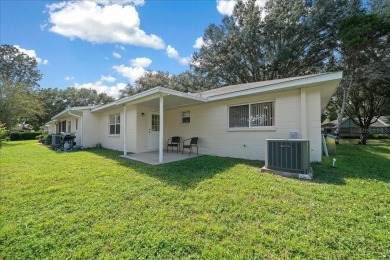 END UNIT in Crescent Ridge - Light, Bright & Move-In Ready!
 on On Top of the World Golf Course in Florida - for sale on GolfHomes.com, golf home, golf lot
