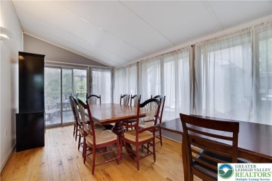 Step into this 3 bed 2 bath home and imagine placing your on Pocono Farms Country Club in Pennsylvania - for sale on GolfHomes.com, golf home, golf lot