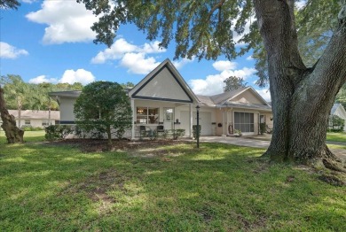 END UNIT in Crescent Ridge - Light, Bright & Move-In Ready!
 on On Top of the World Golf Course in Florida - for sale on GolfHomes.com, golf home, golf lot