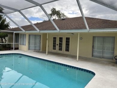 BACK ON MARKET!! BUYERS FINANCING FELL THROUGH !! GET IT BEFORE on Oak Hills Country Club in Florida - for sale on GolfHomes.com, golf home, golf lot