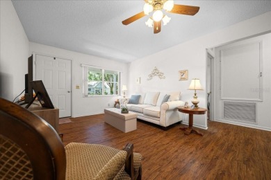 END UNIT in Crescent Ridge - Light, Bright & Move-In Ready!
 on On Top of the World Golf Course in Florida - for sale on GolfHomes.com, golf home, golf lot