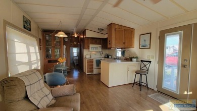 Nice 1 bed/1 bath, very well cared for park model in convenient on Long Island Golf Course in Texas - for sale on GolfHomes.com, golf home, golf lot