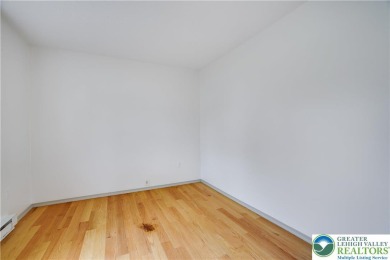 Step into this 3 bed 2 bath home and imagine placing your on Pocono Farms Country Club in Pennsylvania - for sale on GolfHomes.com, golf home, golf lot