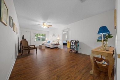 END UNIT in Crescent Ridge - Light, Bright & Move-In Ready!
 on On Top of the World Golf Course in Florida - for sale on GolfHomes.com, golf home, golf lot