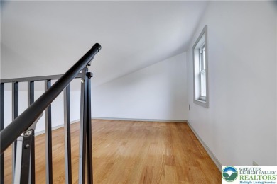 Step into this 3 bed 2 bath home and imagine placing your on Pocono Farms Country Club in Pennsylvania - for sale on GolfHomes.com, golf home, golf lot