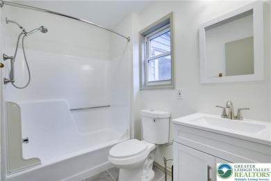 Step into this 3 bed 2 bath home and imagine placing your on Pocono Farms Country Club in Pennsylvania - for sale on GolfHomes.com, golf home, golf lot