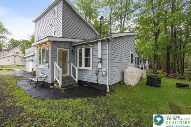 Step into this 3 bed 2 bath home and imagine placing your on Pocono Farms Country Club in Pennsylvania - for sale on GolfHomes.com, golf home, golf lot