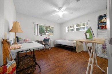 END UNIT in Crescent Ridge - Light, Bright & Move-In Ready!
 on On Top of the World Golf Course in Florida - for sale on GolfHomes.com, golf home, golf lot