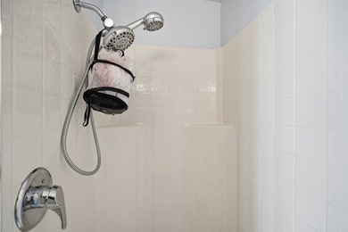 Beautifully updated 2 bedroom corner lot home. 2 full baths on Viewpoint Golf Resort in Arizona - for sale on GolfHomes.com, golf home, golf lot