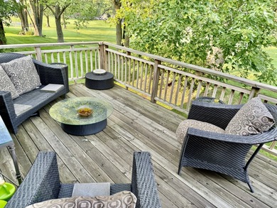 ENJOY THE GOLF COURSE VIEW & FUN FROM YOUR OVERSIZED BACKYARD on River Heights Golf Club in Illinois - for sale on GolfHomes.com, golf home, golf lot