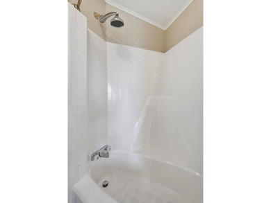 Beautifully updated 2 bedroom corner lot home. 2 full baths on Viewpoint Golf Resort in Arizona - for sale on GolfHomes.com, golf home, golf lot