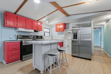 Located in a highly desirable oceanfront community, this 3BR/2BA on Arcadian Shores Golf Club in South Carolina - for sale on GolfHomes.com, golf home, golf lot